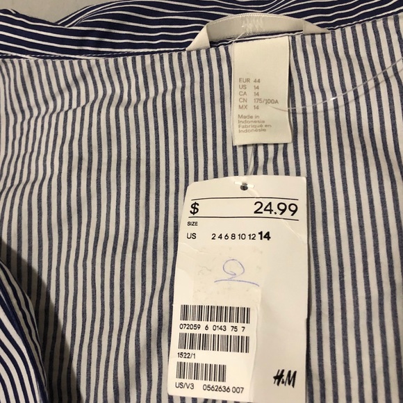 Asymetrical striped off-the-shoulder blouse - Picture 4 of 5